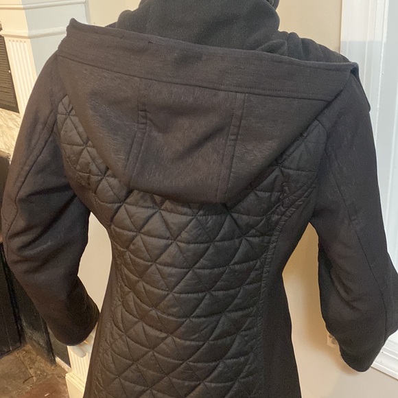 Andrew Marc coat - Picture 3 of 10